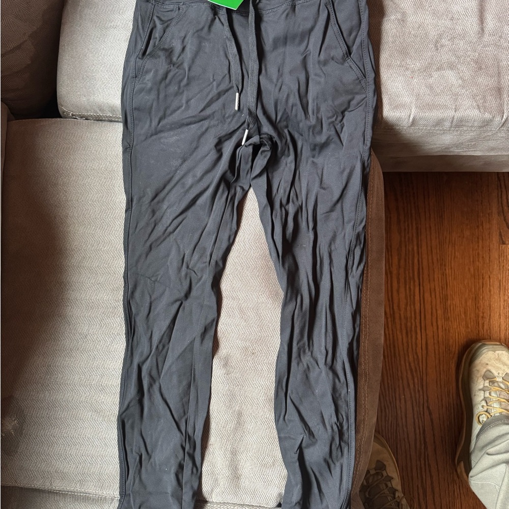 HALARA Black Joggers